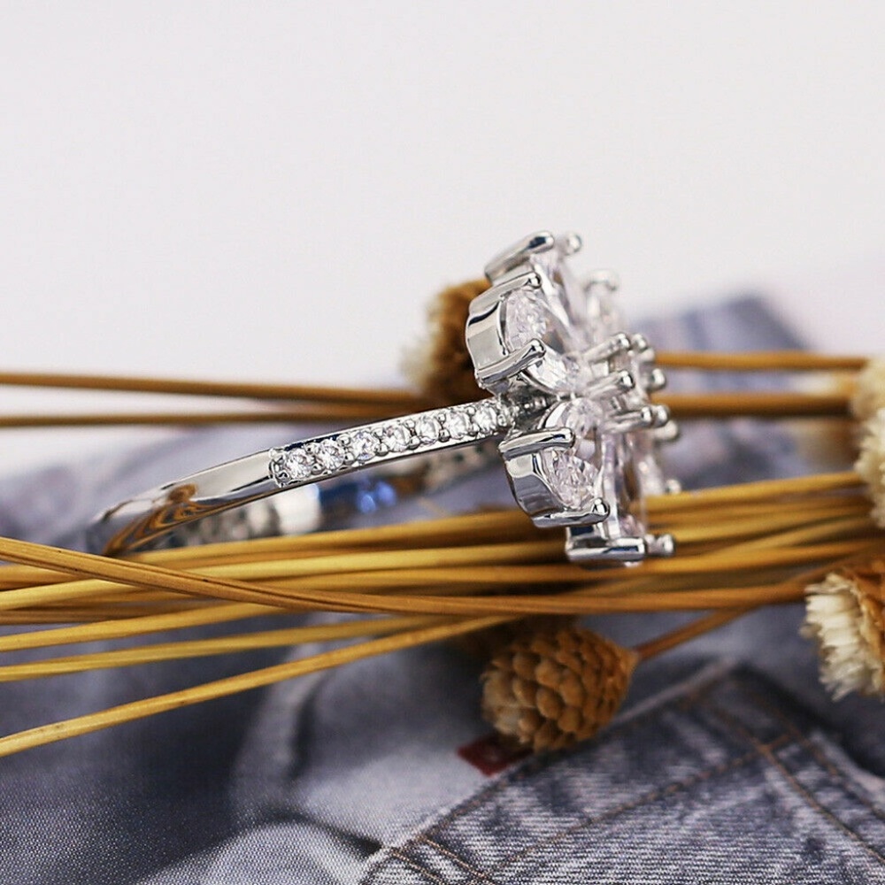 New 925 Silver White Sapphire Ring - Picture 4 of 4